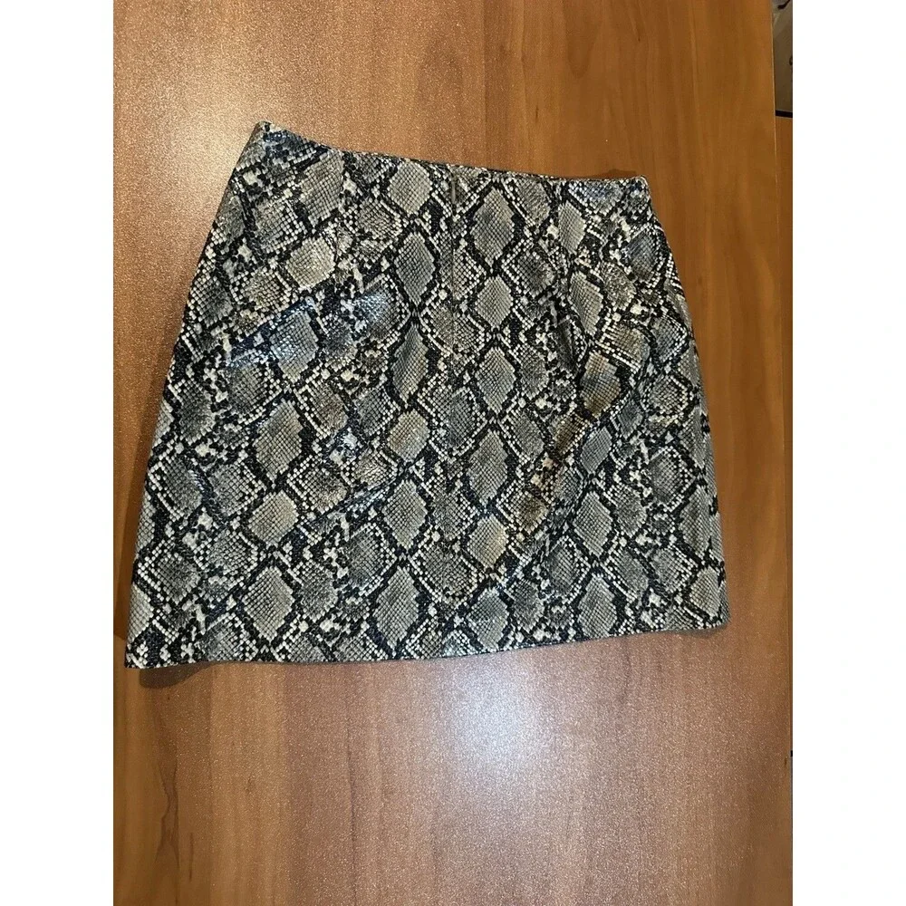 Zara snake print